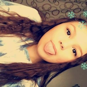 Meet your Posher, Kayla